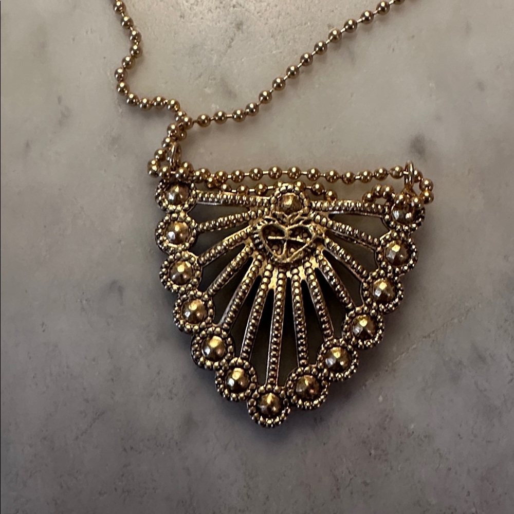 VSA Necklace - Picture 3 of 4